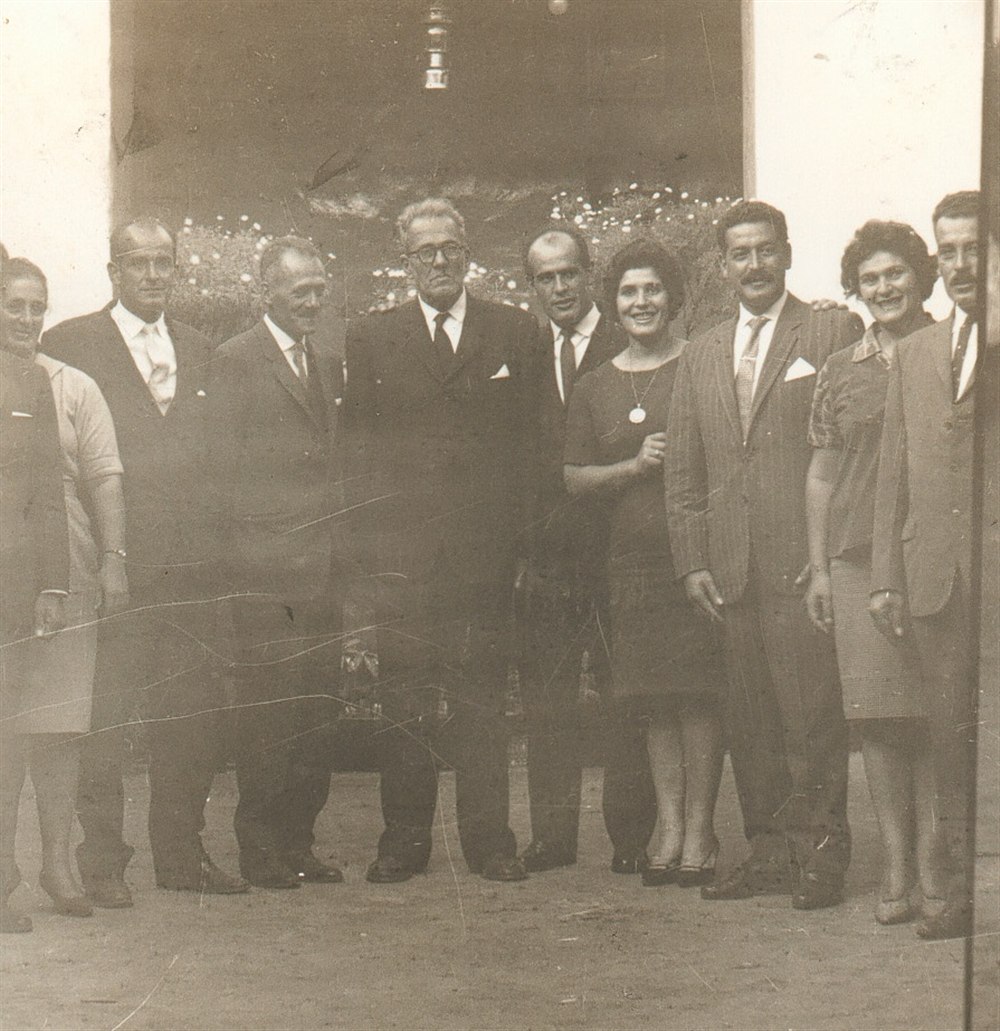 صورة عائلية قديمة